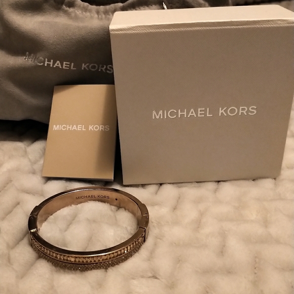 Michael Kors Jewelry - Michael Kors bracelet. Michael Kors Jewelry - Michael Kors bracelet.
